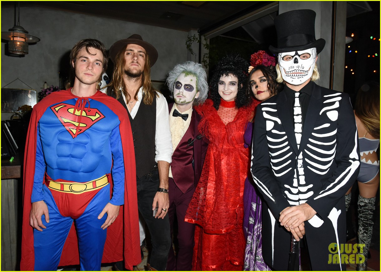 ross lynch courtney eaton couple up at just jared halloween party 16