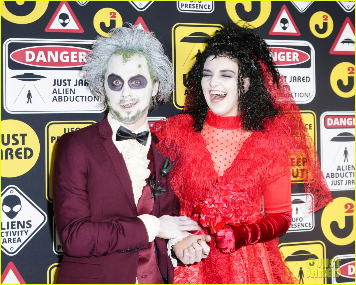 ross lynch courtney eaton couple up at just jared halloween party 26