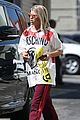 sofia richie visits a pet shop in beverly hills 04
