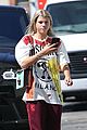 sofia richie visits a pet shop in beverly hills 09
