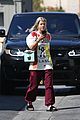 sofia richie visits a pet shop in beverly hills 14