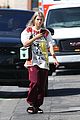 sofia richie visits a pet shop in beverly hills 15