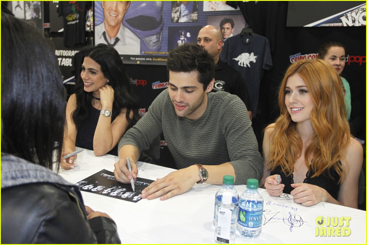 shadowhunters signing line nycc new scenes trailer 03