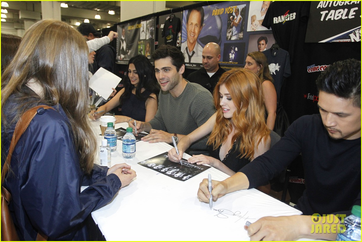 shadowhunters signing line nycc new scenes trailer 07