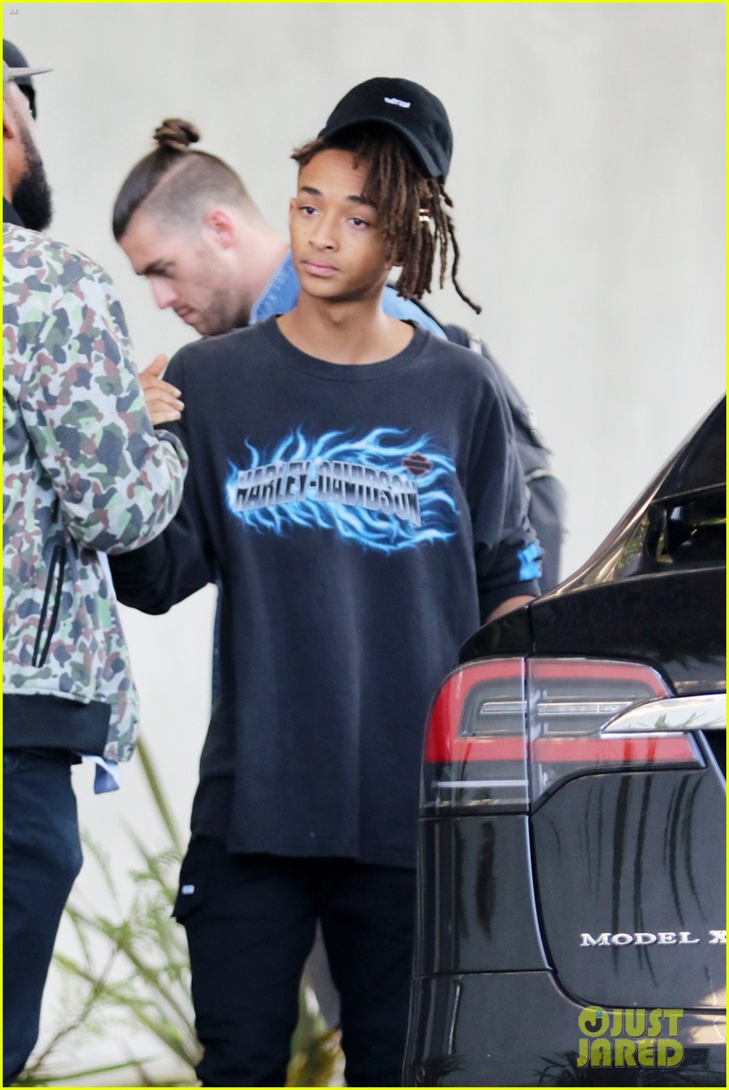 jaden and willow hang out in weho00303mytext