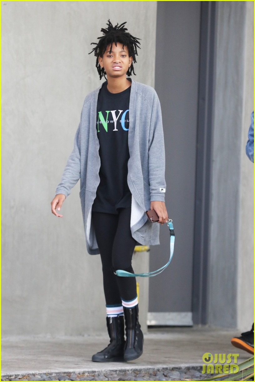 jaden and willow hang out in weho01210mytext