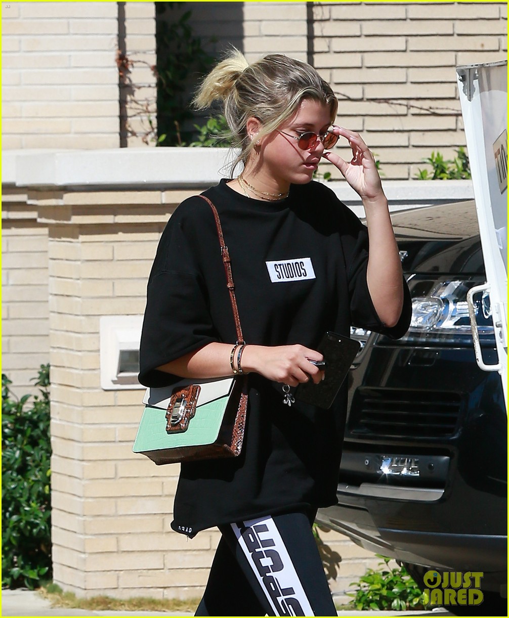 sofia richie has some exciting news coming 04