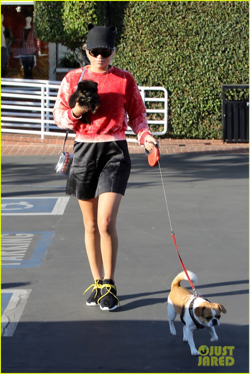 sofia richie dogs fred segal lunch 05