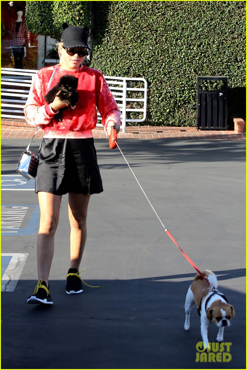 sofia richie dogs fred segal lunch 15