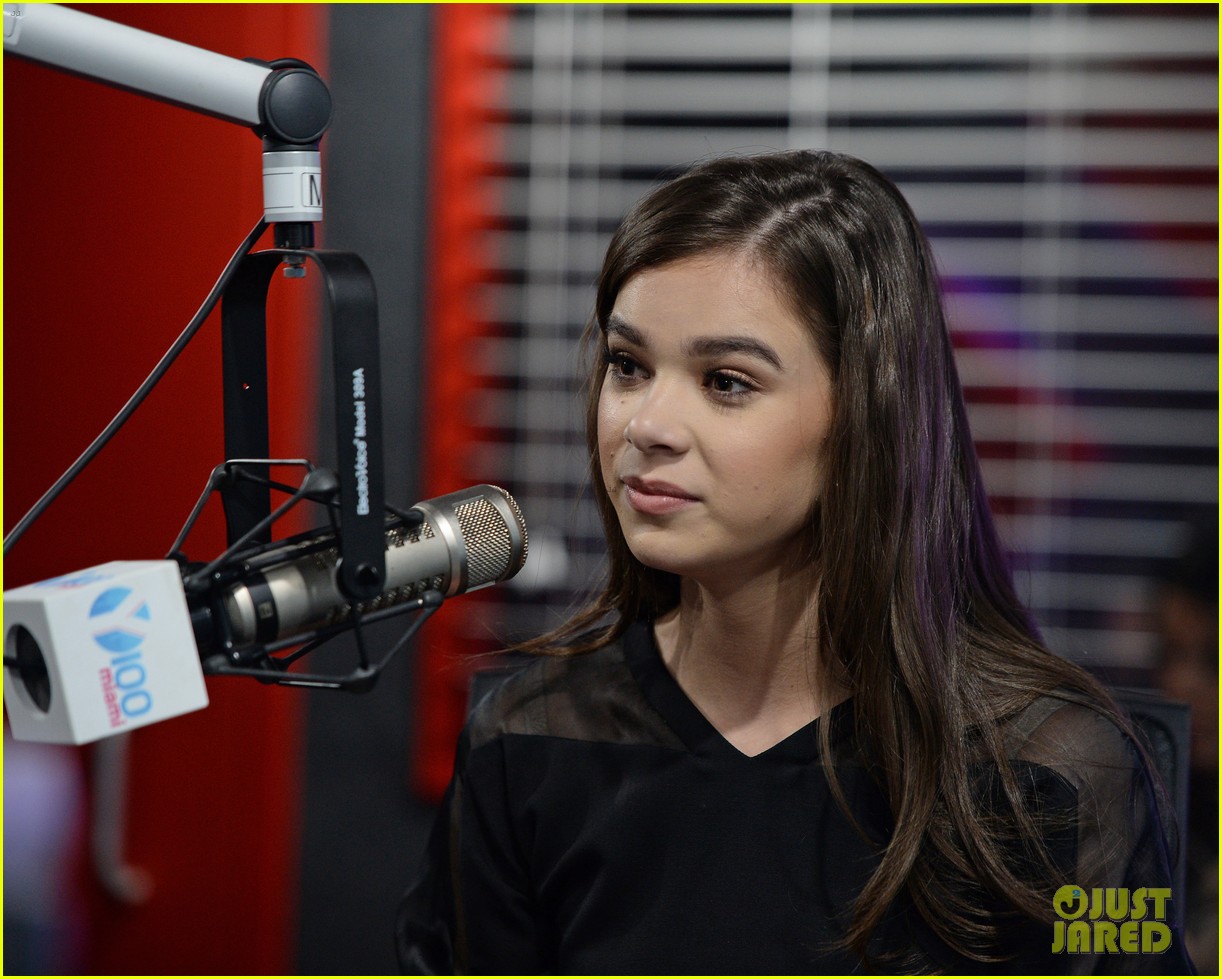 hailee steinfeld continues promo tour in fort lauderdale 03