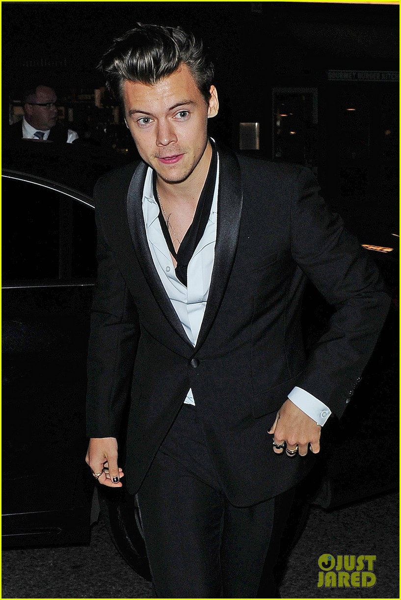 harry styles another man magazine party 02