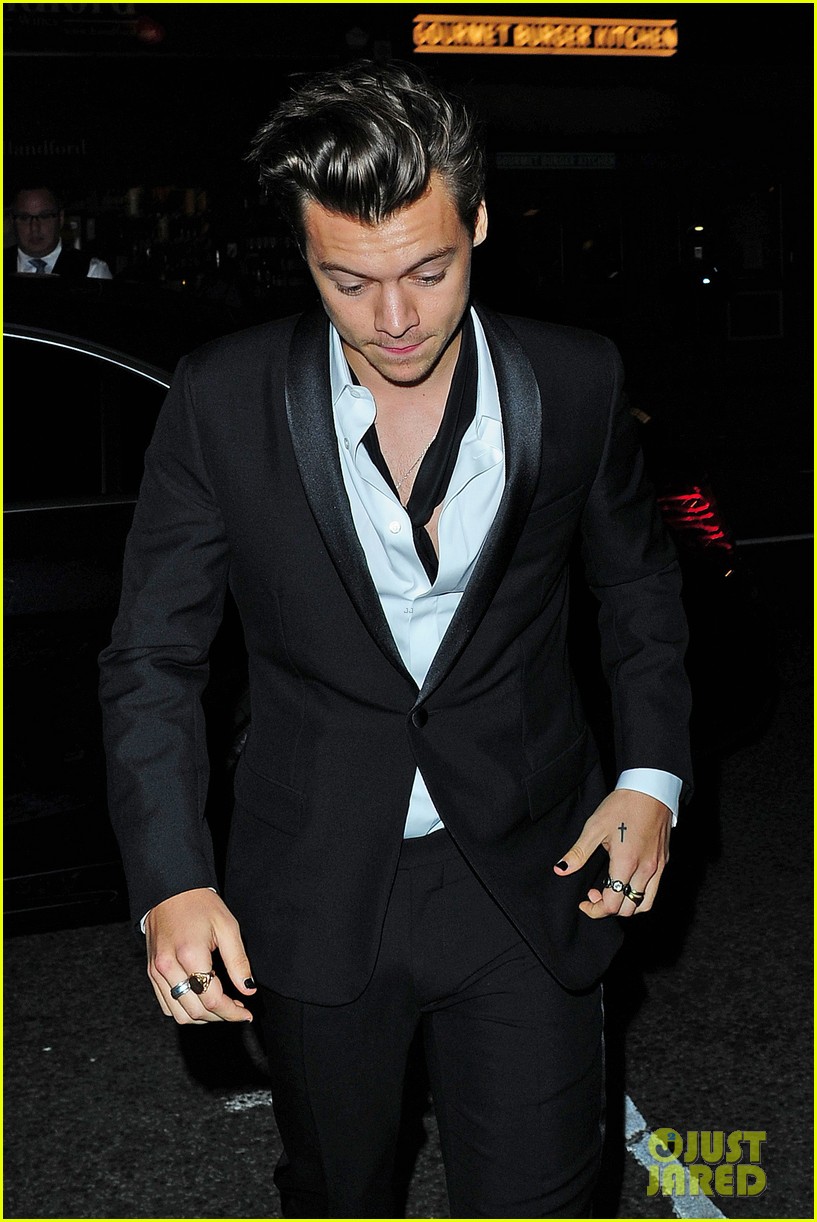 harry styles another man magazine party 14
