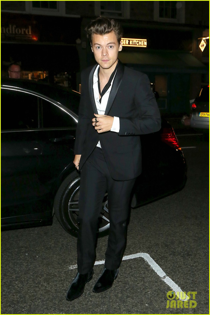 harry styles another man magazine party 17