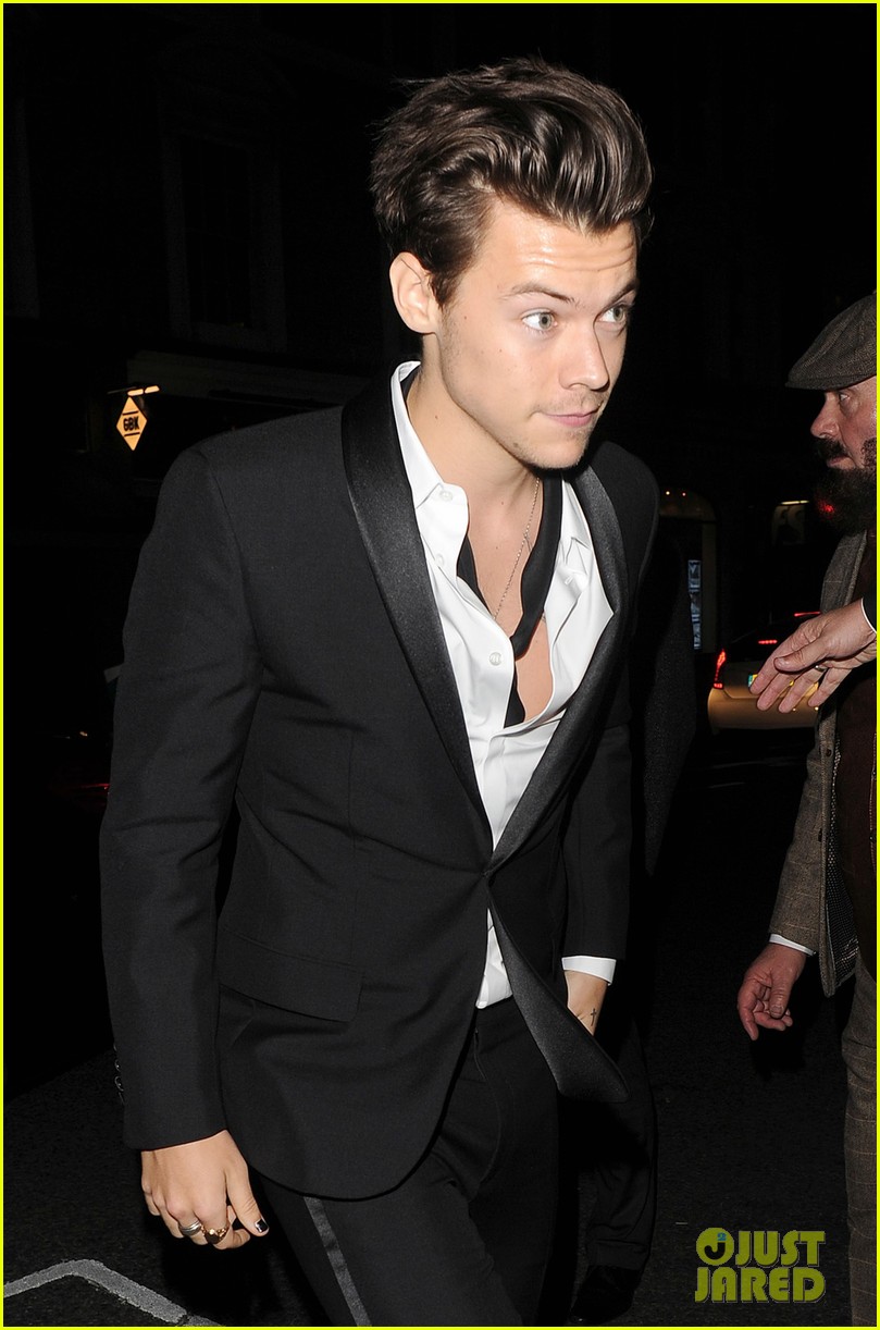 harry styles another man magazine party 25