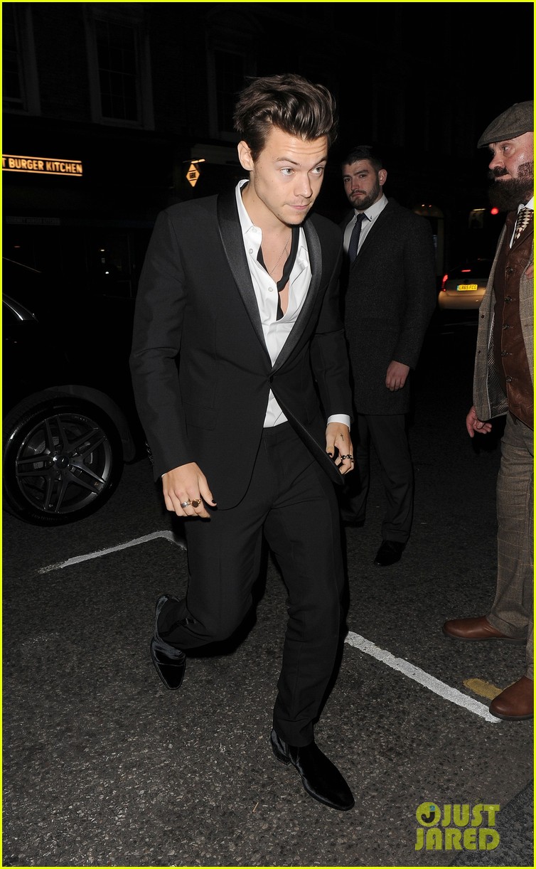 harry styles another man magazine party 26