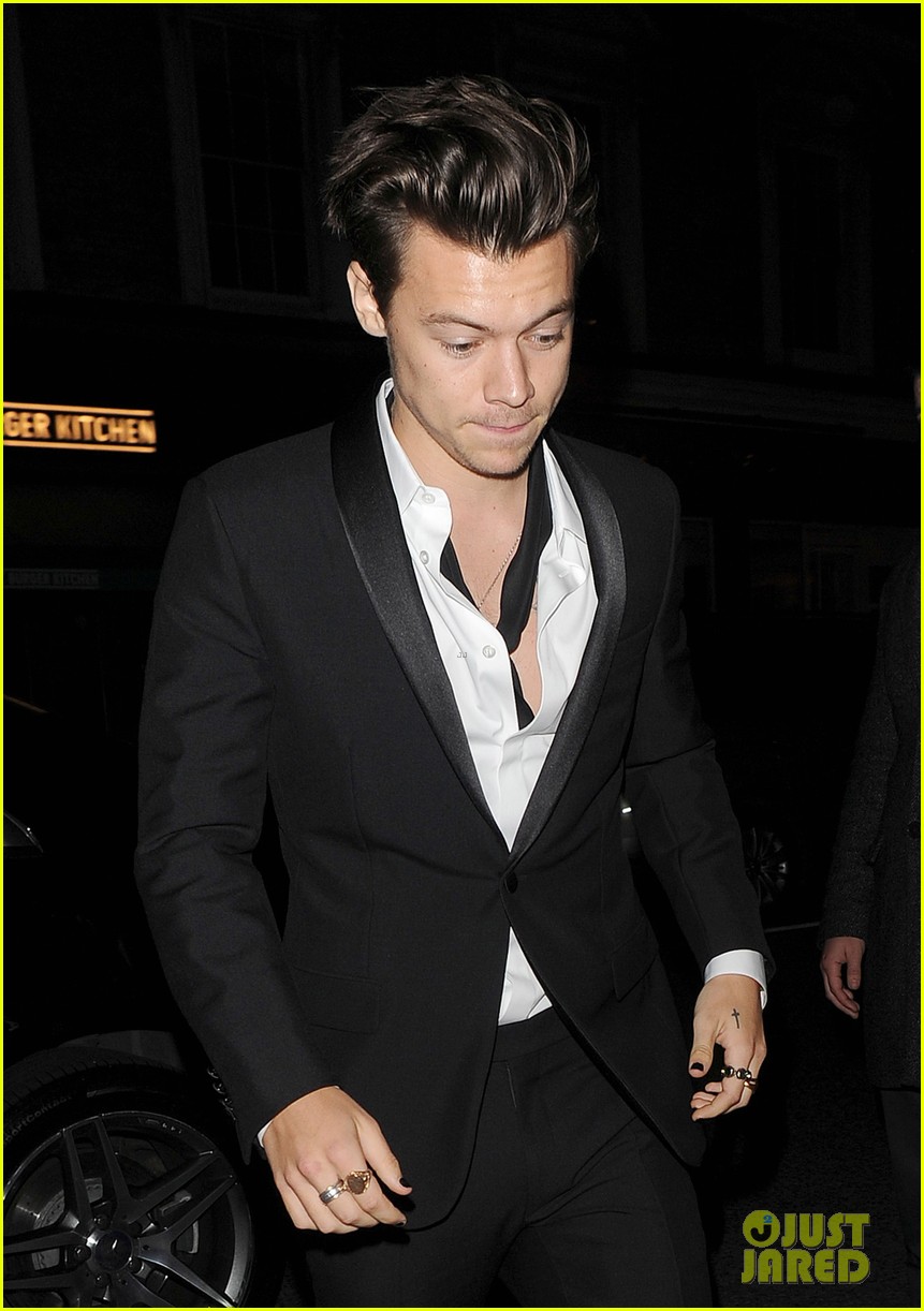 harry styles another man magazine party 27