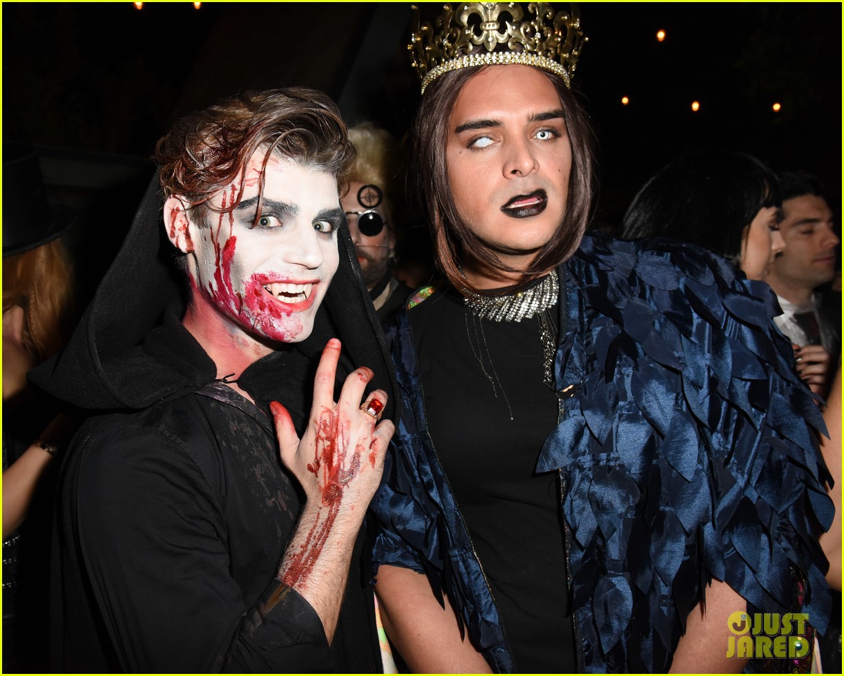 cody christian dylan sprayberry just jared halloween party 10
