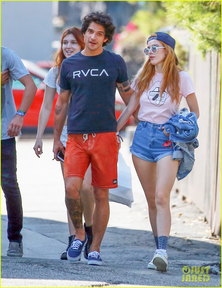 bella thorne tyler posey show off pda after tyler confirms crush 03