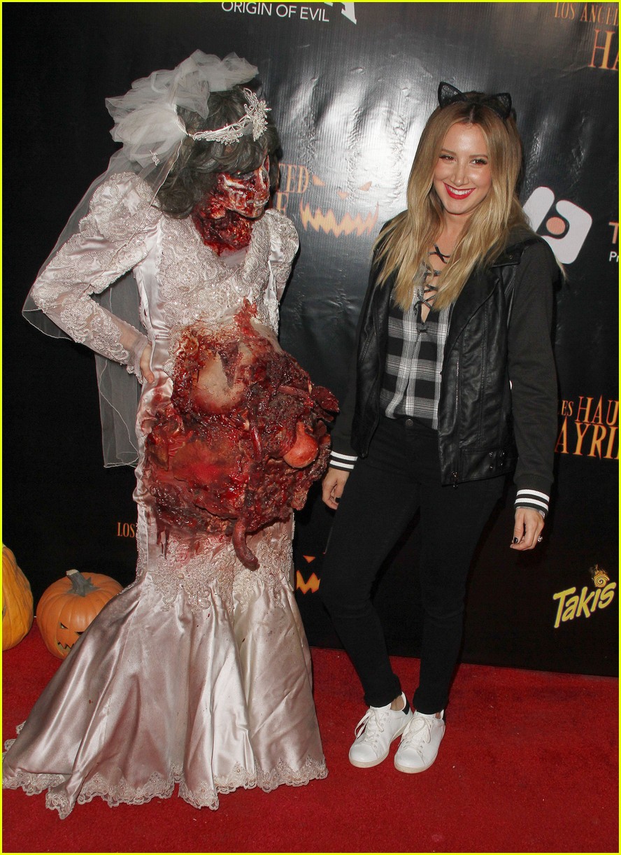 ashley tisdale jamie chung halloween party 07