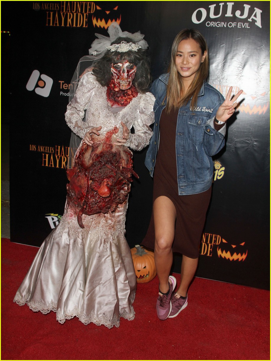 ashley tisdale jamie chung halloween party 17