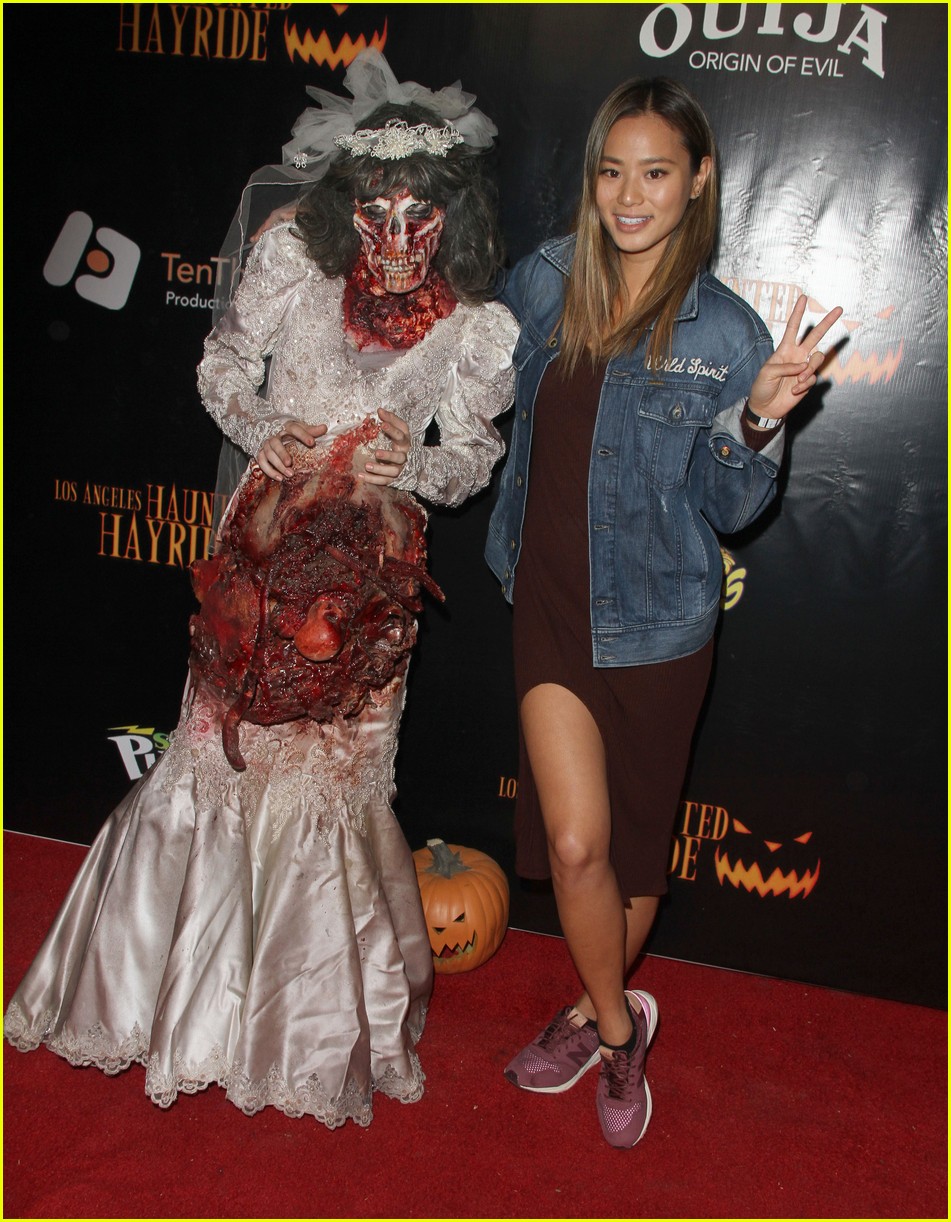 ashley tisdale jamie chung halloween party 18