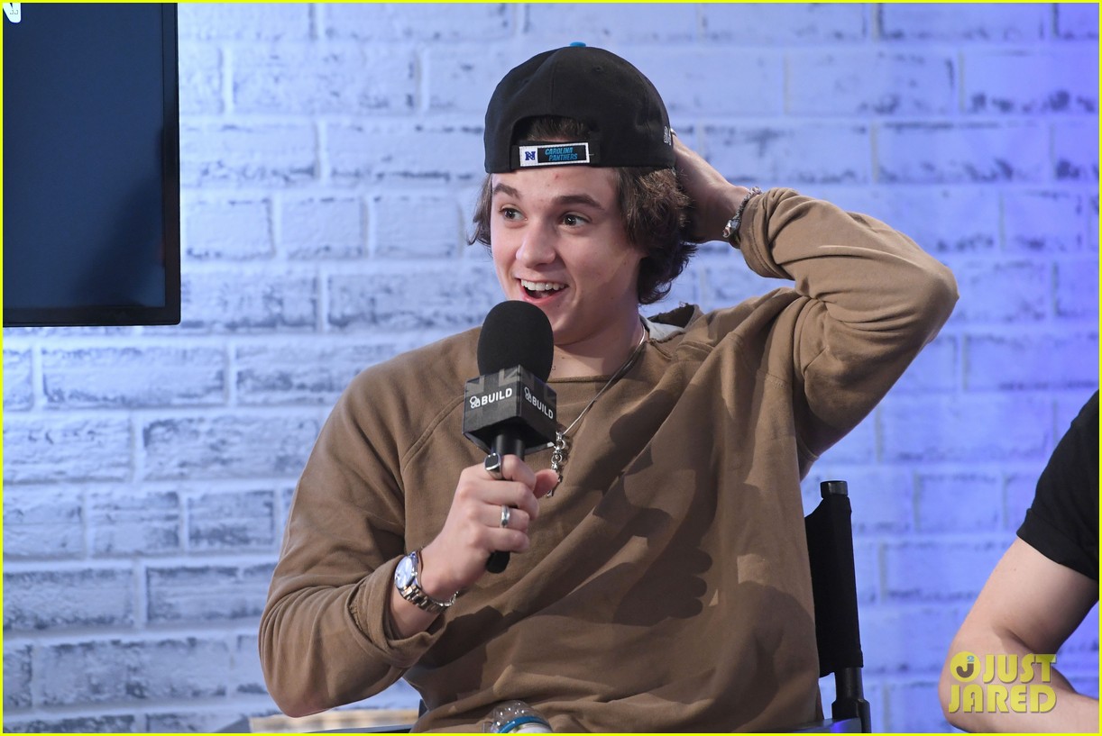 the vamps at aol build london 01