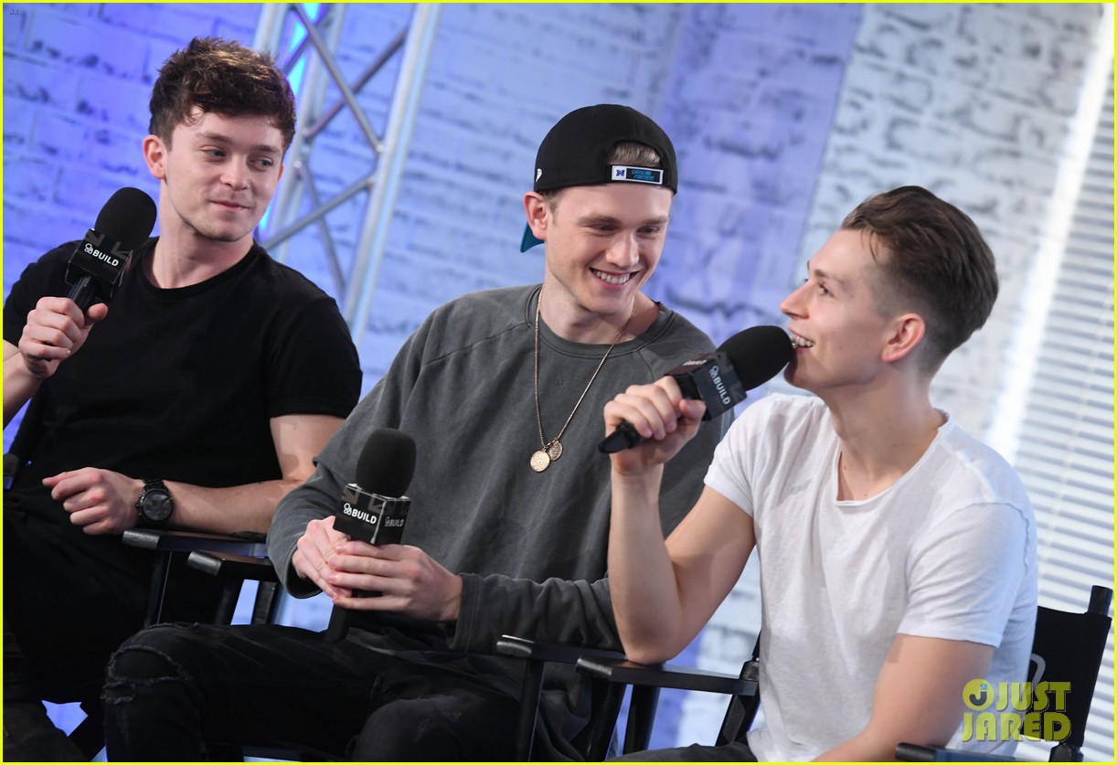 the vamps at aol build london 02