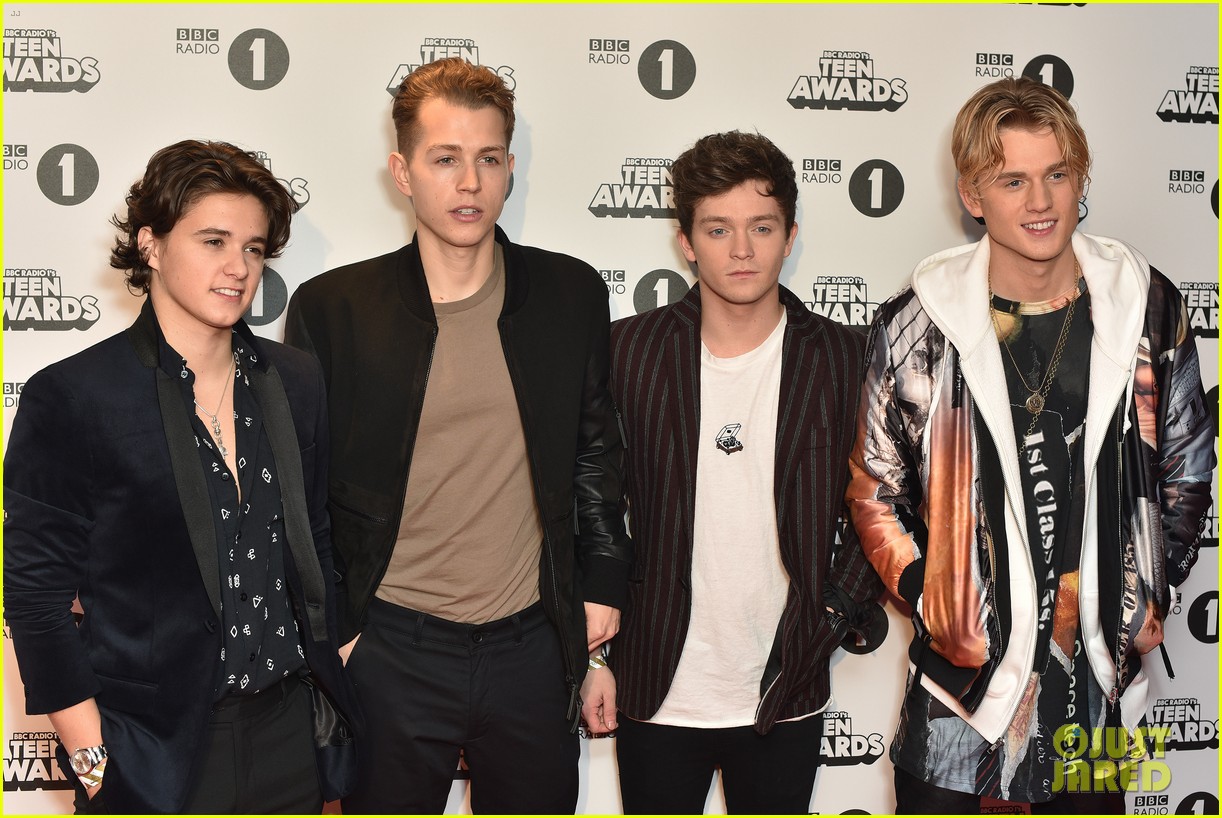 the vamps perform all night bbc awards 01