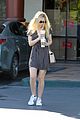dakota fanning cats her vote in the election 07