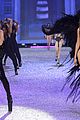 gigi bella hadid strut their stuff victorias secret fashion show 14