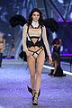 kendall jenner slays the runway during victorias secret fashion show 2016 01
