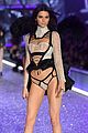 kendall jenner slays the runway during victorias secret fashion show 2016 09
