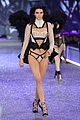 kendall jenner slays the runway during victorias secret fashion show 2016 12