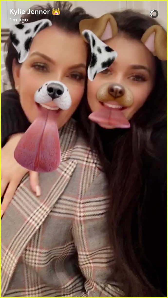 caitlyn jenner spends thanksgiving with kendall kylie 12