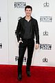 shawn mendes amas 2016 red carpet 01