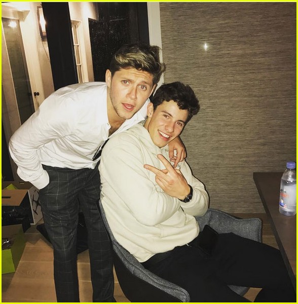 niall horan hanging out shawn mendes 01