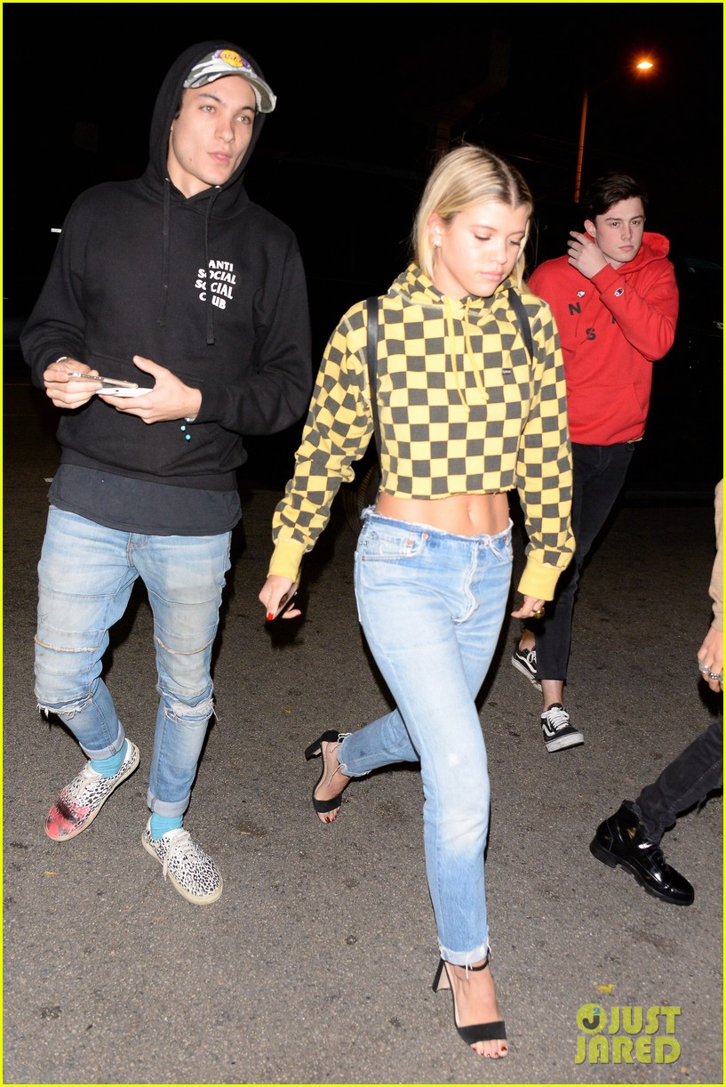 sofia richie and nicola peltz step out for girls night at weho club2 20