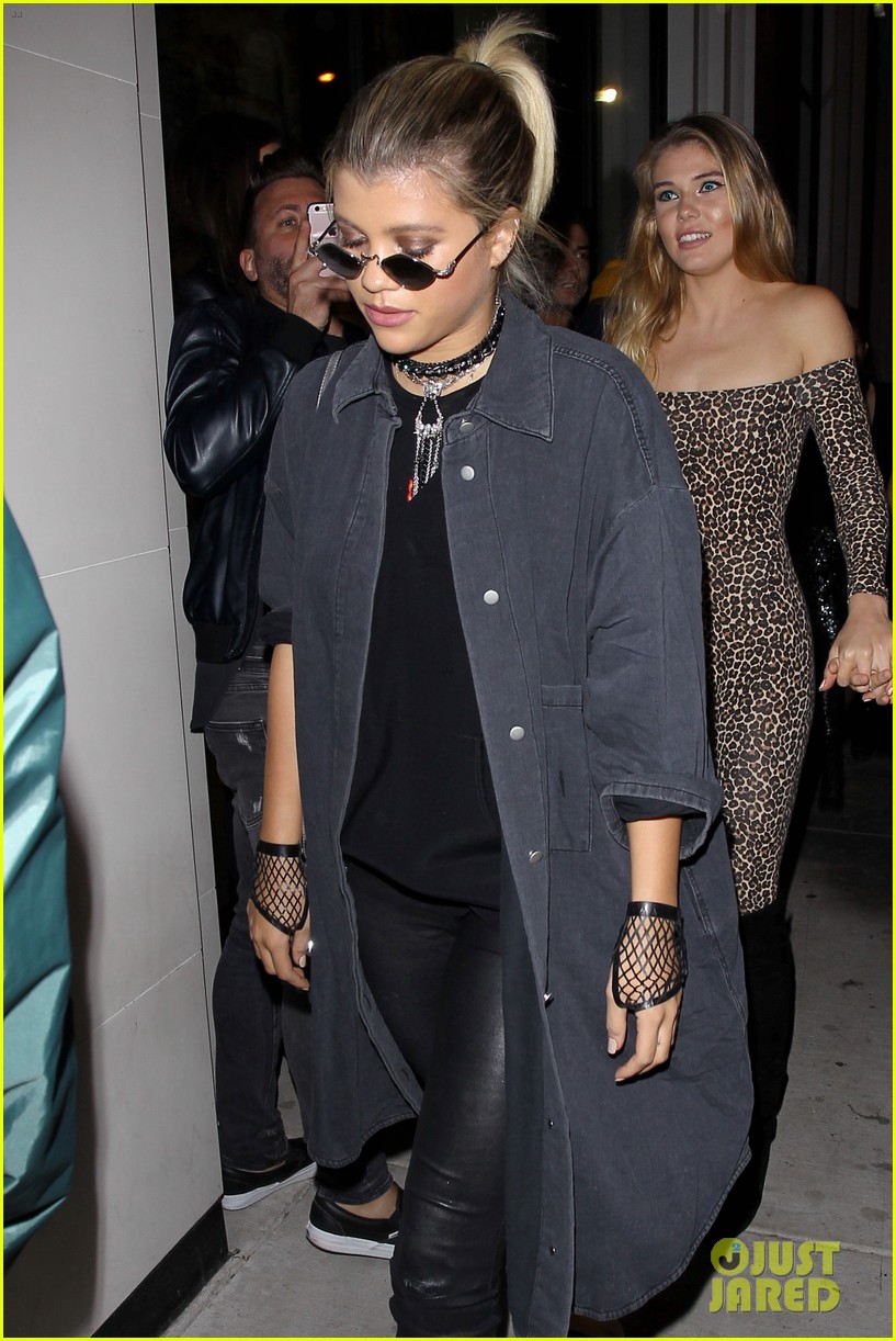 sofia richie goes goth for halloween party 10