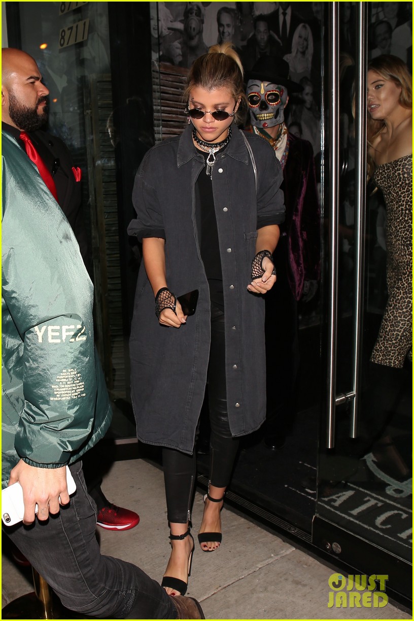 sofia richie goes goth for halloween party 16