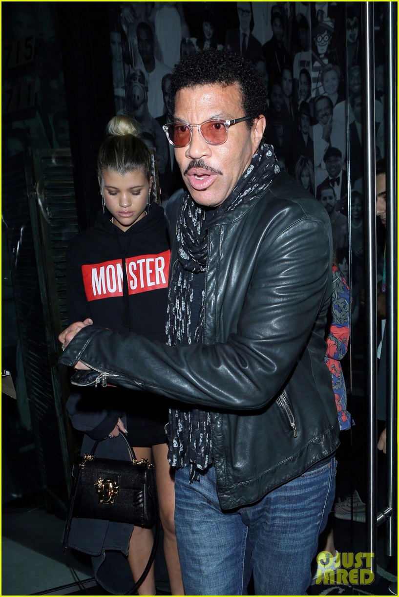lionel richie grabs dinner with sofia in west hollywood 15