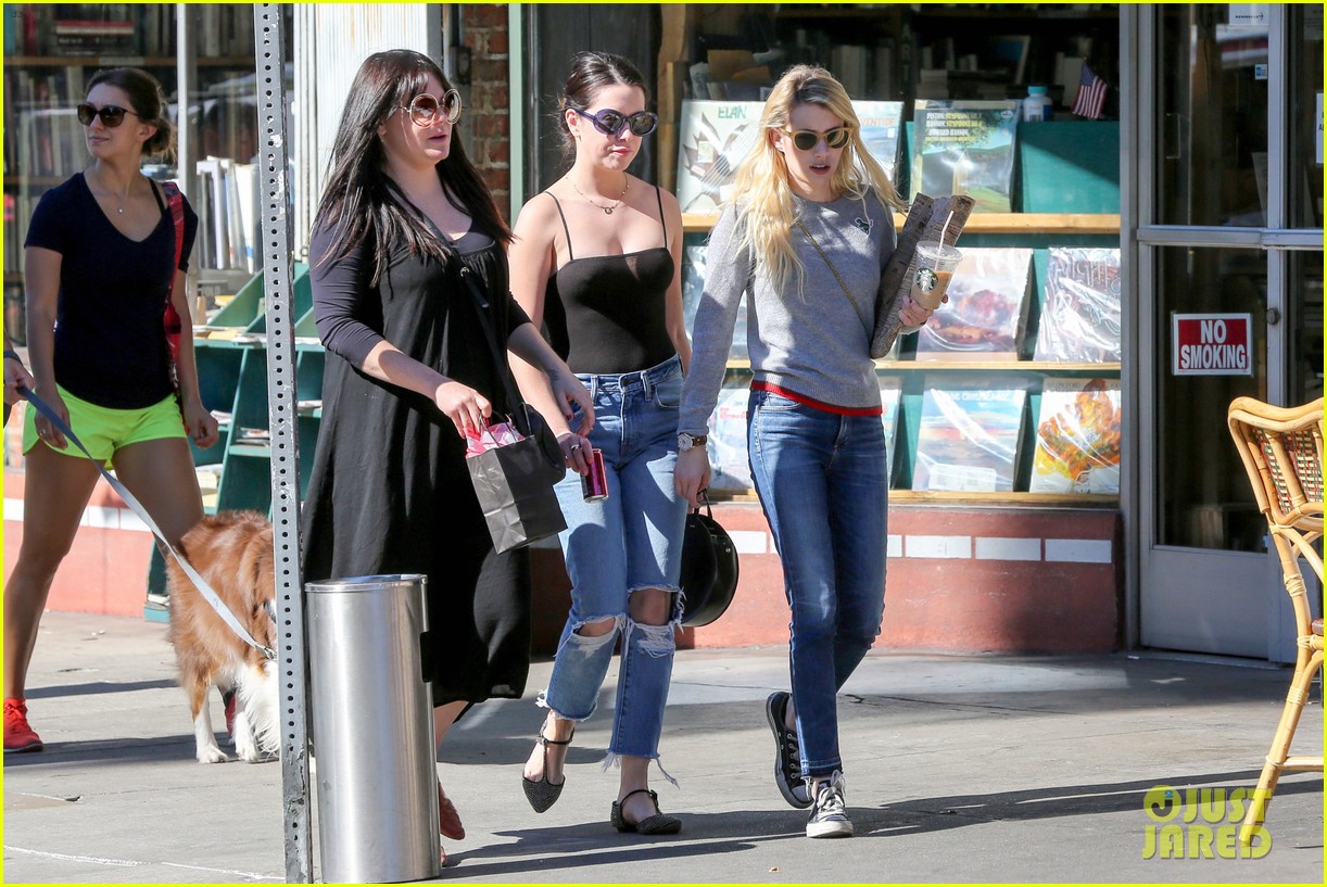 emma roberts hung out with friends and lemurs over the weekend 04
