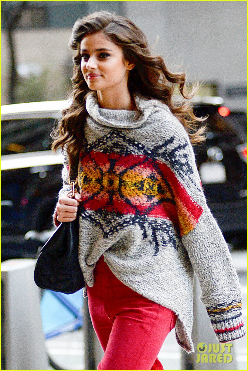 taylor hill heads to a victorias secret fashion show fitting 13