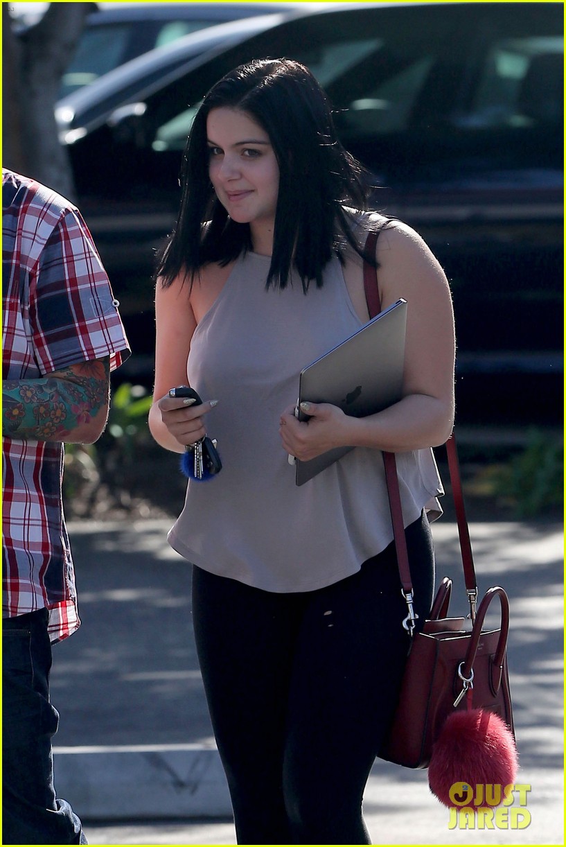 ariel winter refuses to recognize trump as president 02