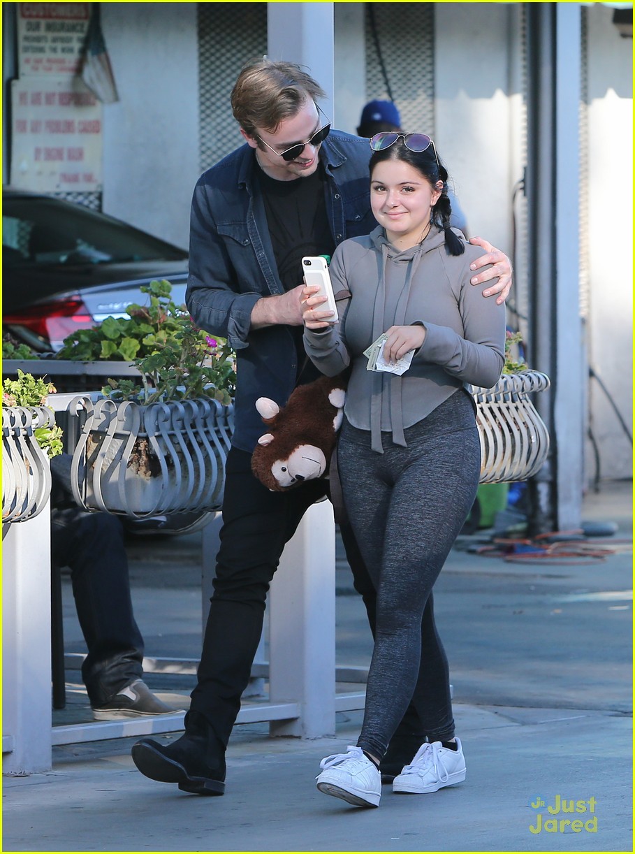 ariel winter sterling beaumon hang cook quote 02