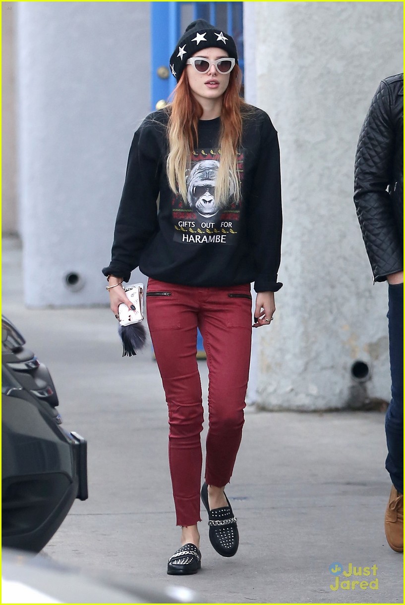 bella thorne gifts harambe sweater jinkys lunch 10