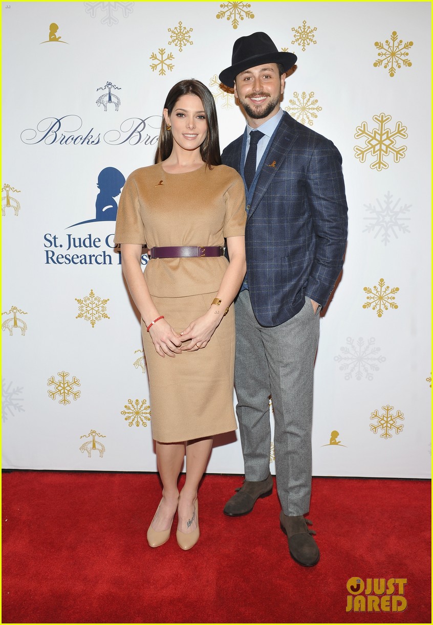 camilla belle jaime king buddy up at brooks brothers holiday event 24