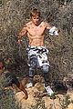 justin bieber goes shirtless for afternoon jog 06