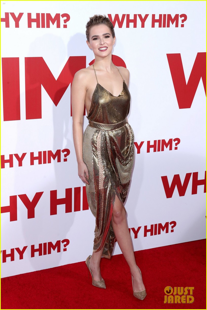 zoey deutch shines at why him premiere 01