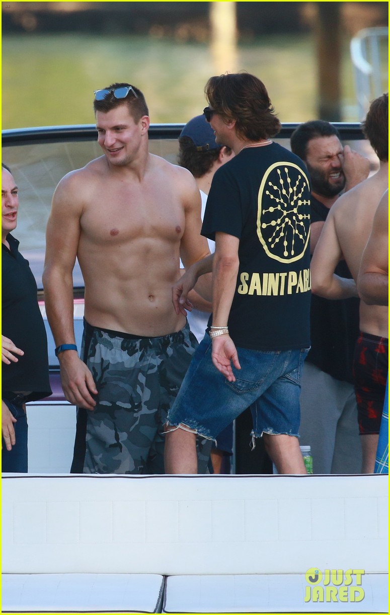 ron gronkowski and ansel elgort party it up on a boat in miami 22