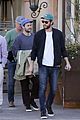 liam hemsworth enjoys lunch with his parents in malibu 06